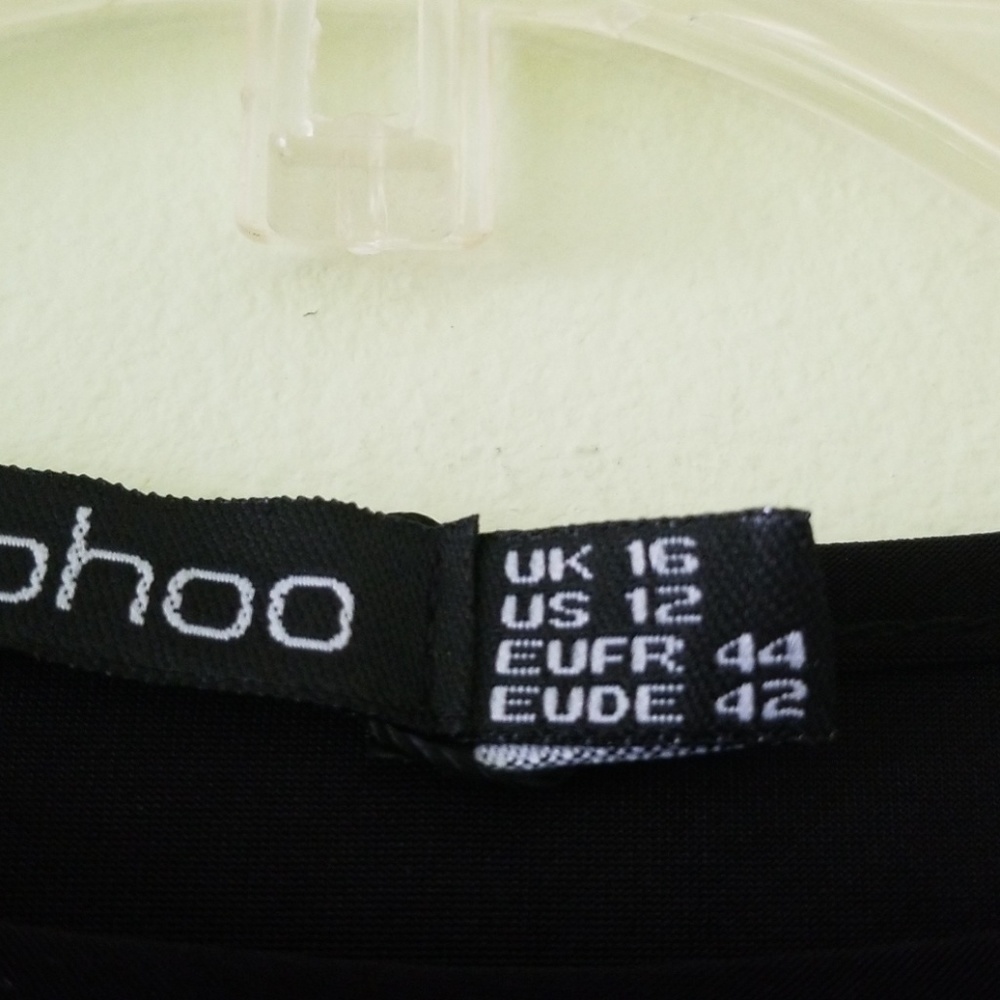 Boohoo Short Sleeve Midi Dress - Picture 4 of 5